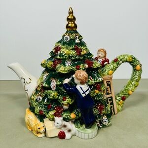 Waterford Trimming The Tree Teapot 1st Edition 2198/5000 In Original Holiday Box